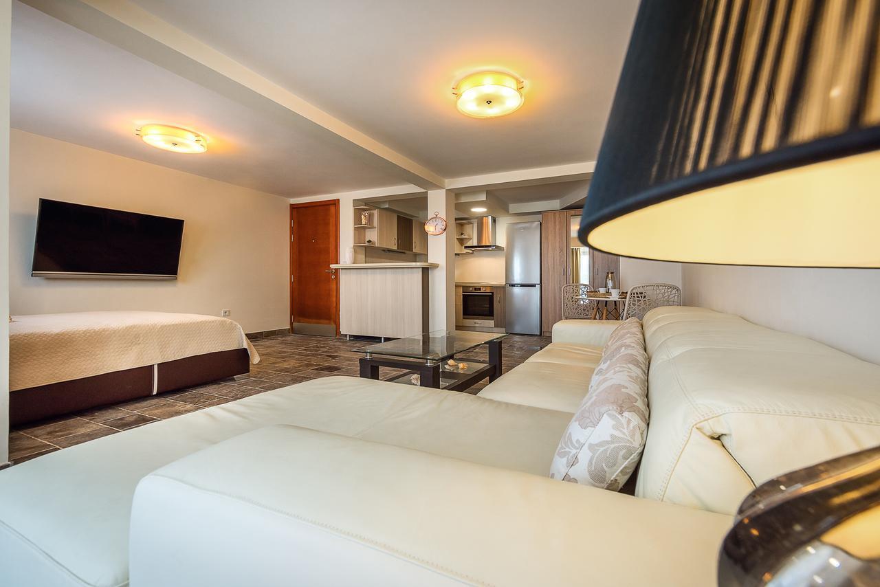 Santorini Apart Krasići Extérieur photo